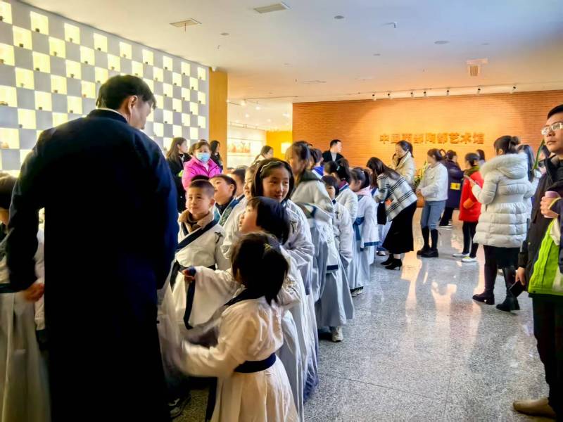 文化赋能：乌海魔创文旅挖掘城市文化资源的实践探索